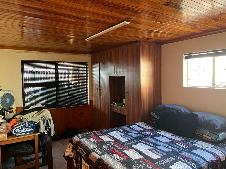 4 Bedroom Property for Sale in Heuwelkruin Eastern Cape